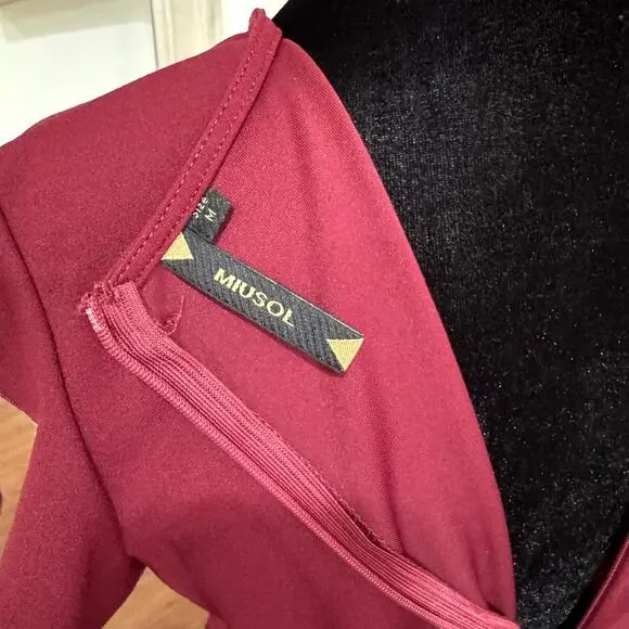 Beautiful EUC Maroon Knee-Length Dress with Flattering Ruffle Size Medium - Picture 5 of 5